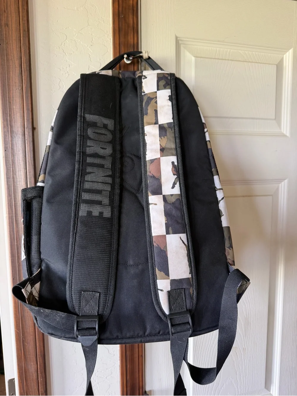 Fortnite Camo Checkerboard Backpack - Brown & Green